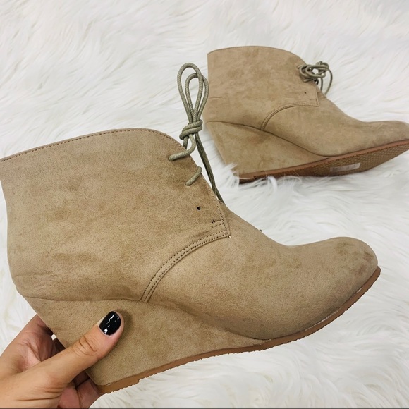 Taupe bootie - Picture 4 of 4